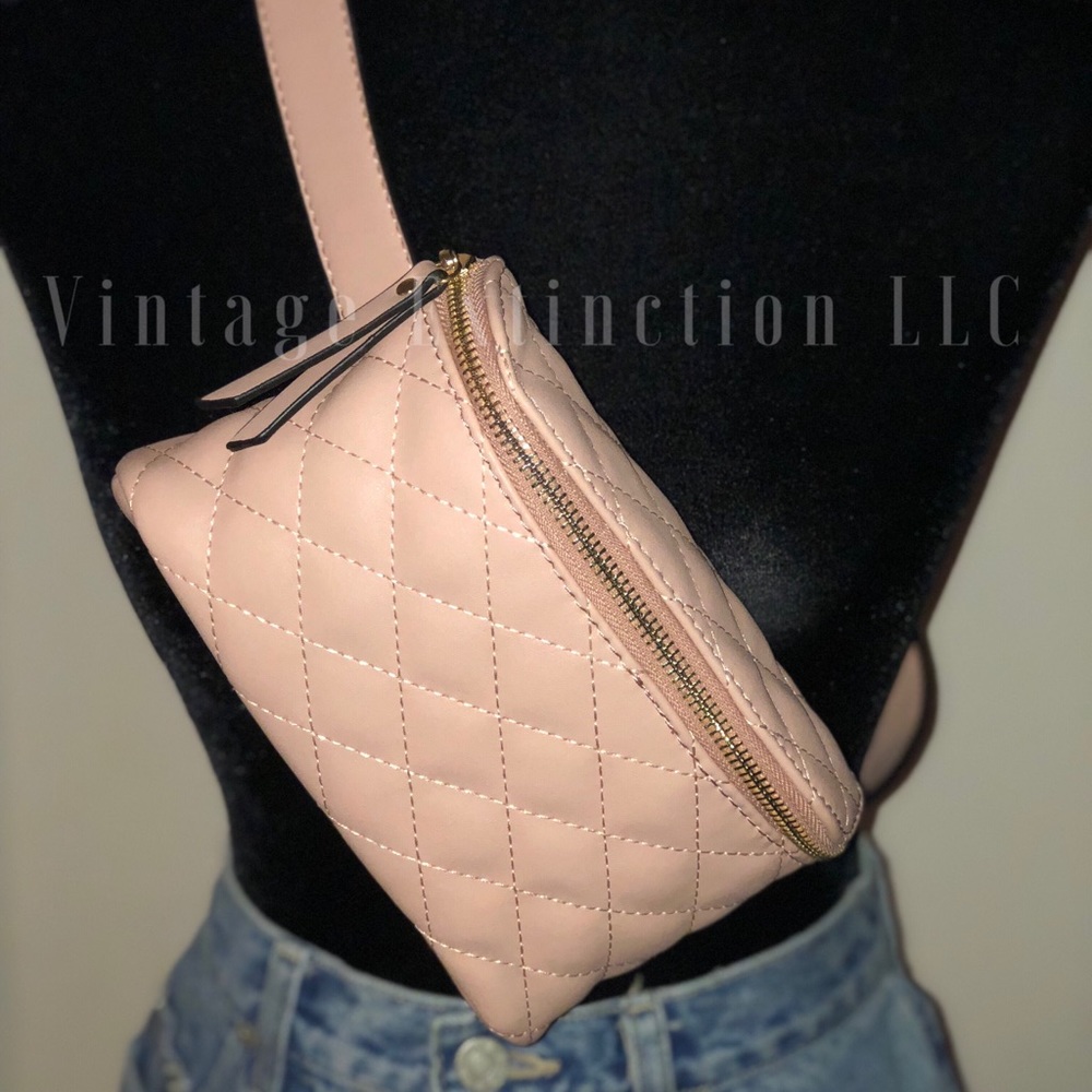 Pink Quilted Fanny Pack 🛍Retail New🛍